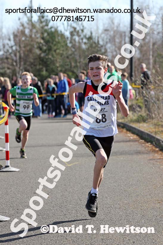 Under-13s boys and girls Elswick Harriers Good Friday Road Relays. Photo: David T. Hewitson/Sports for All Pics